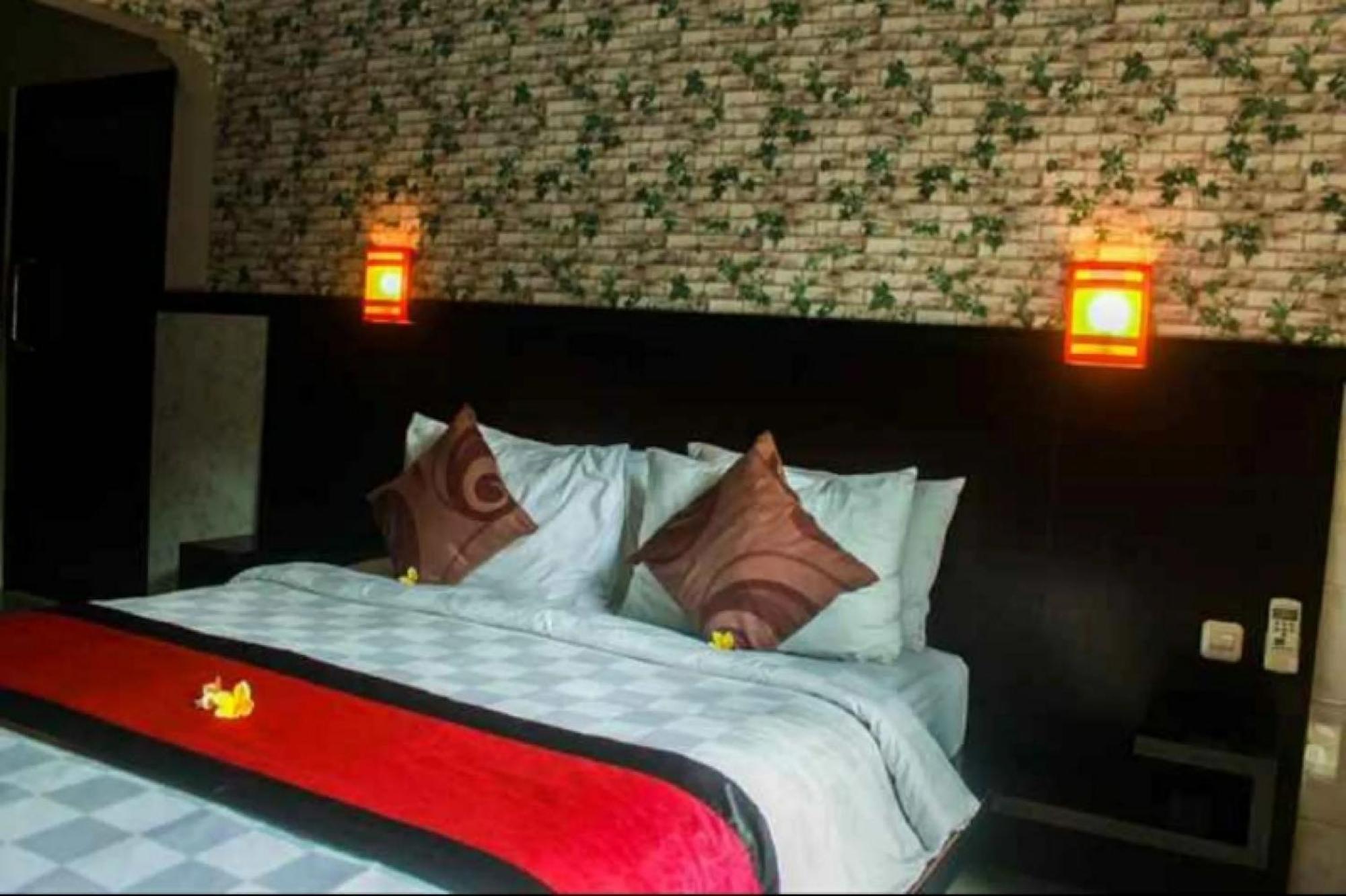 Antara Sunset Road Hotel Legian  Exterior photo